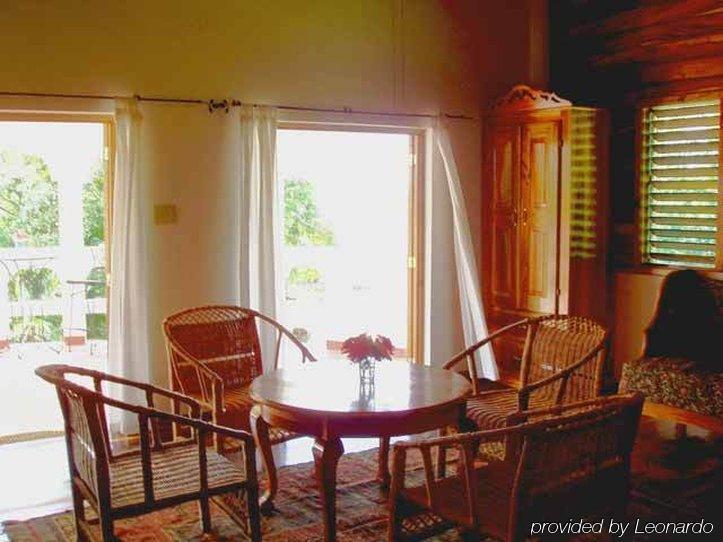 Coral Cove Resort & Spa Negril Room photo
